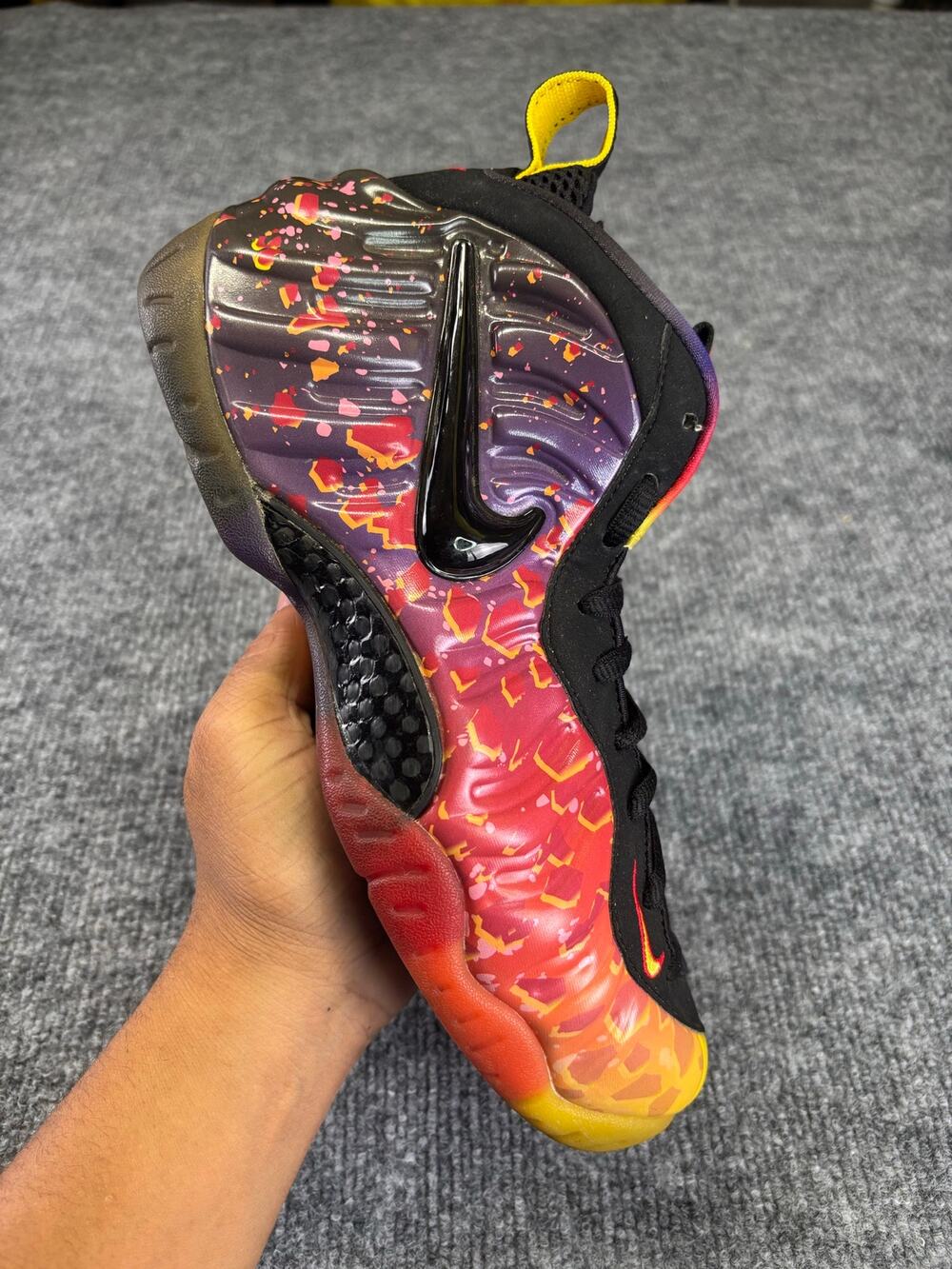 Nike Air Foamposite Pro PRM Size 8 Area 72' Asteroid Design 616750-600